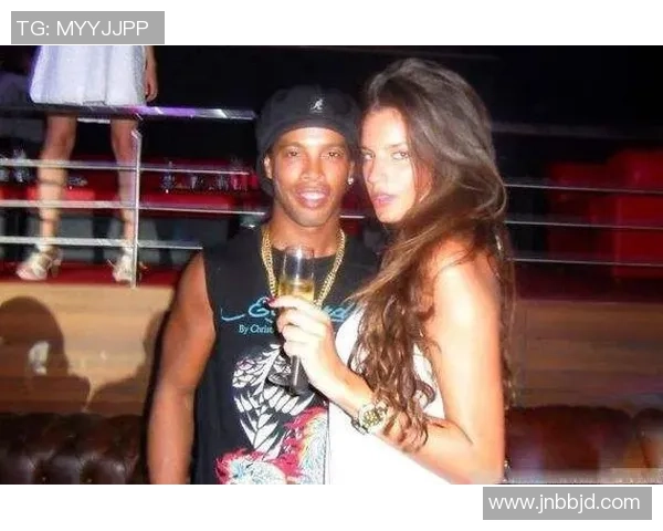 足球明星背后的女人们:揭开他们妻子的故事与风采合集 足球明星背后的女人们:揭开他们妻子的故事与风采合集